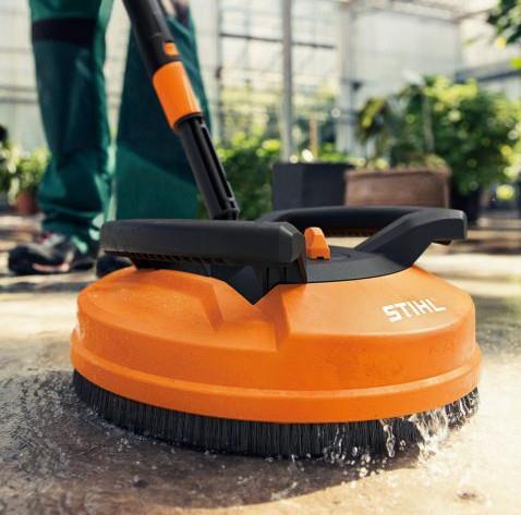 Čistilec površin RA 110 STIHL